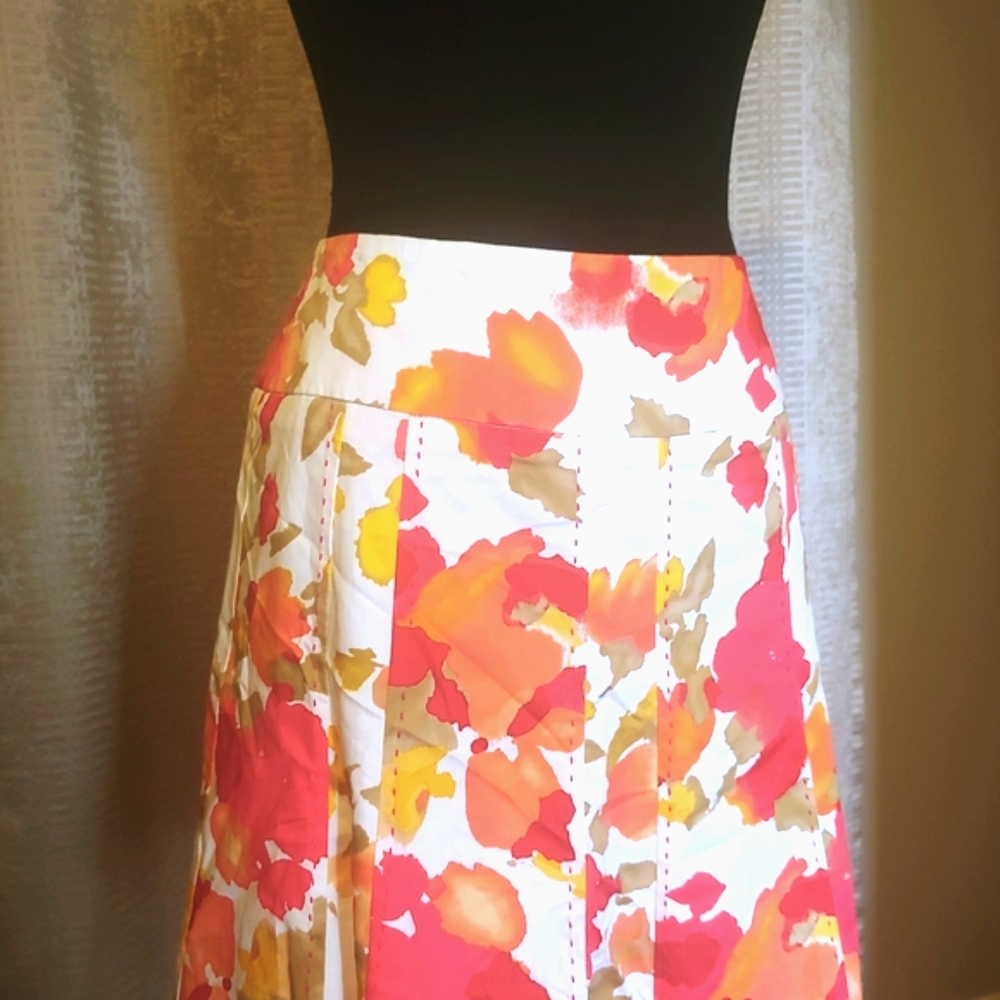 FREE WHEN BUNDLED COVINGTON A-LINE FLORAL VIBRANT SKIRT